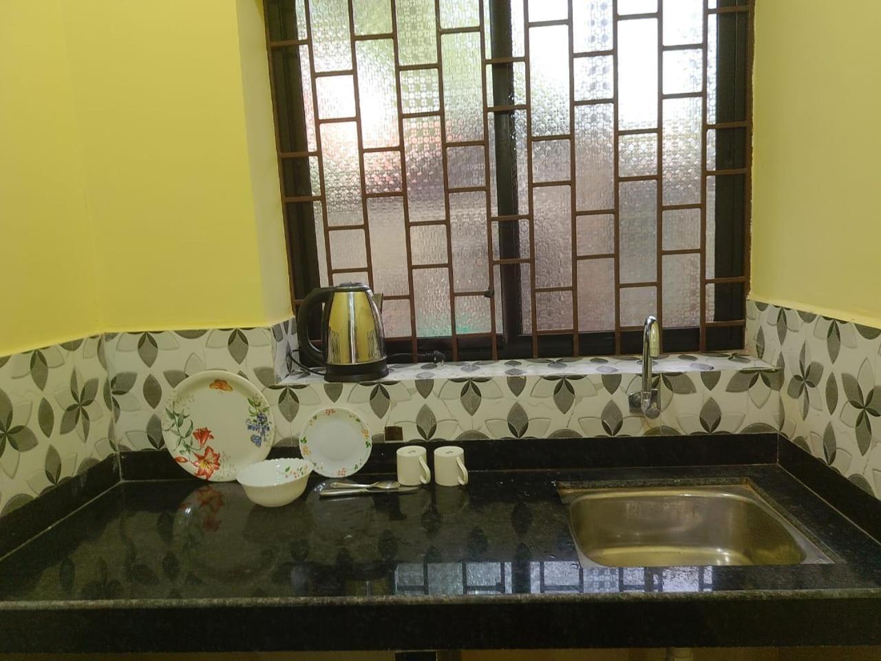 One Love Guest House Morjim Exterior foto