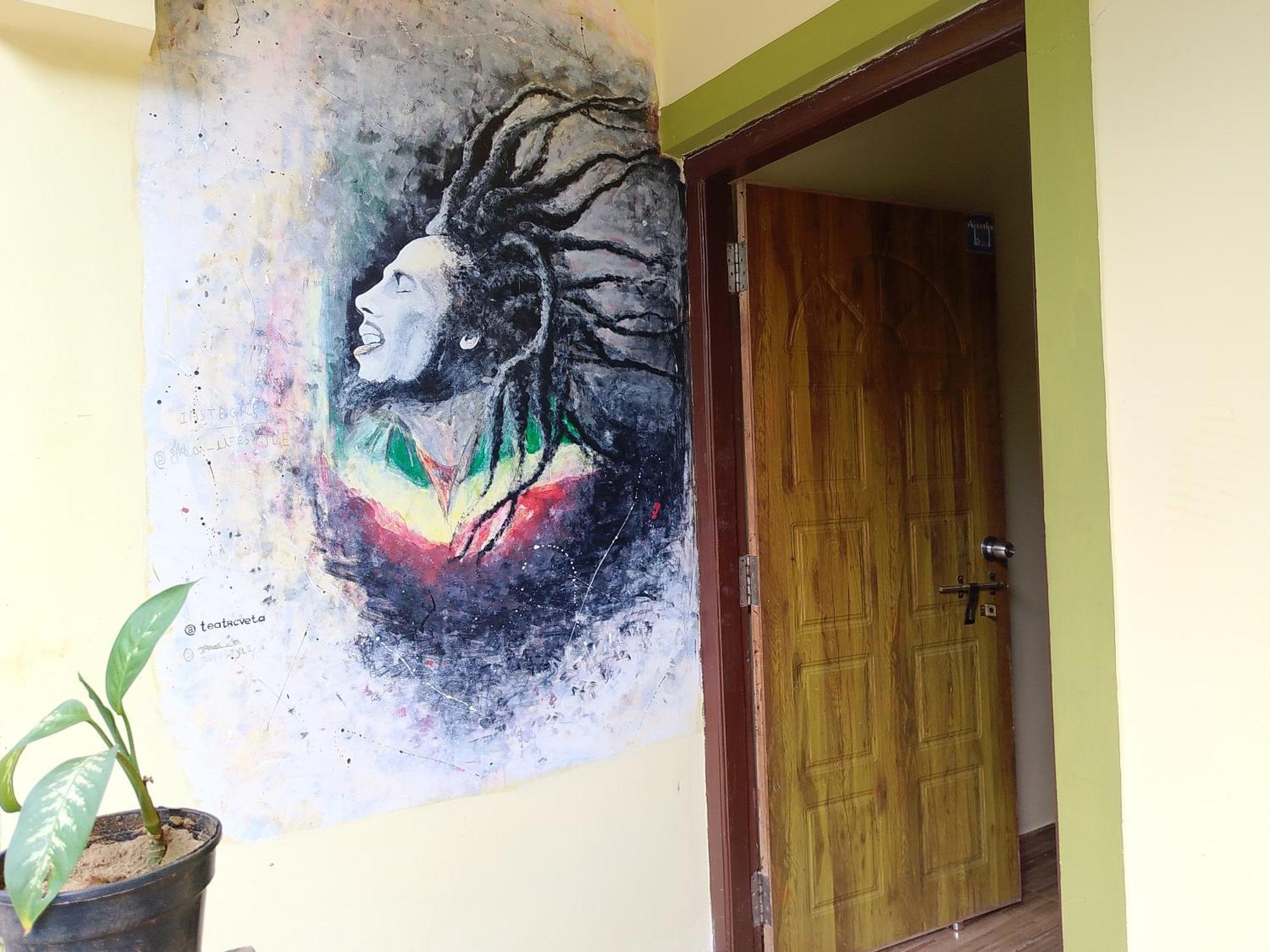 One Love Guest House Morjim Exterior foto