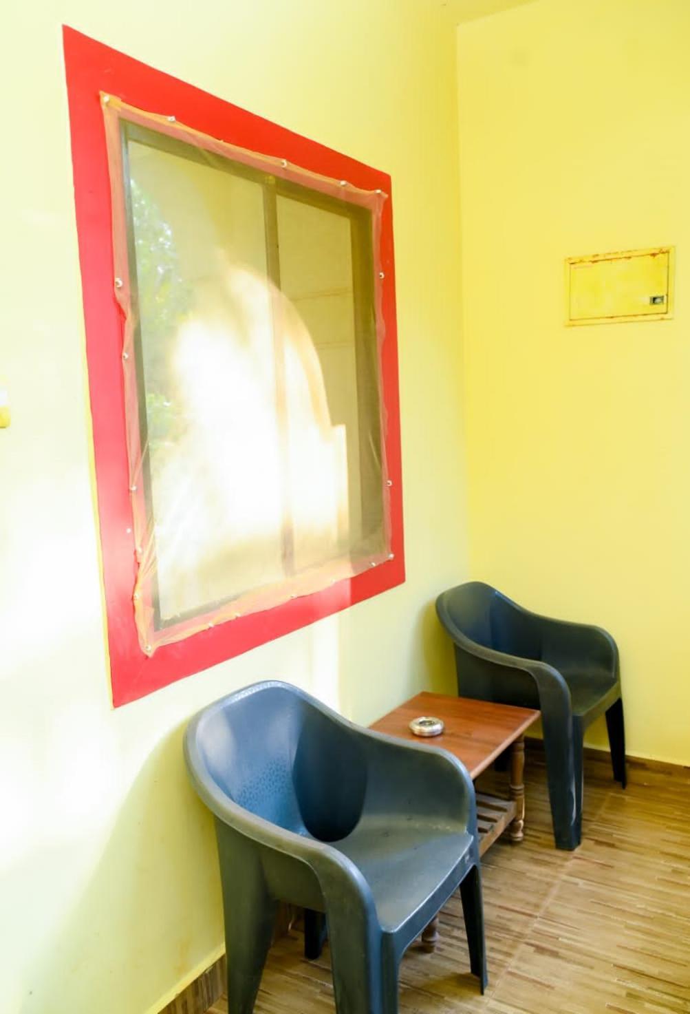 One Love Guest House Morjim Exterior foto